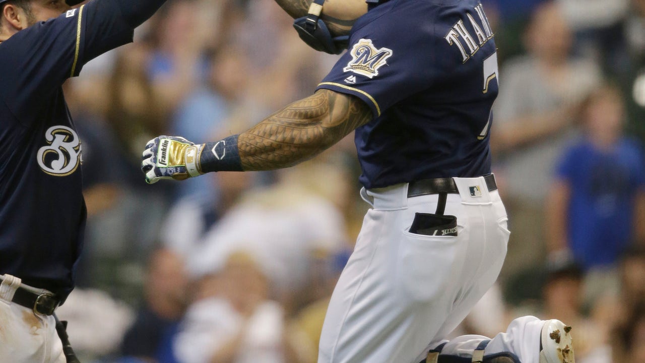 Brewers slip past Pirates 2-1 on Thames' homer in 8th
